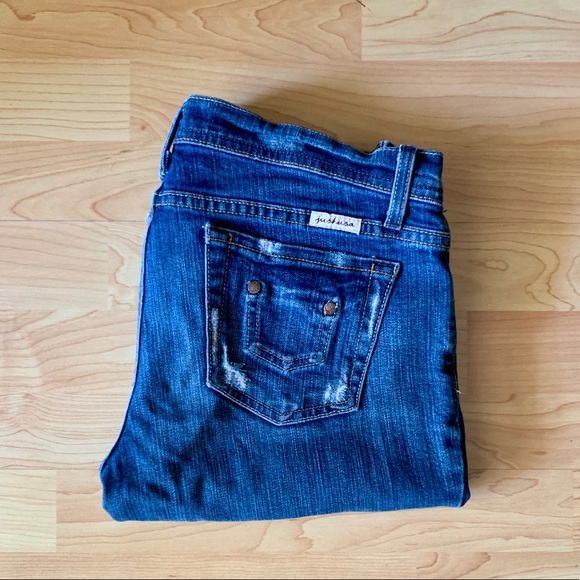 Just Use Straight-Leg Jeans - Picture 2 of 6